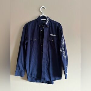 Wrangler Men's Dark Blue Casual Shirt